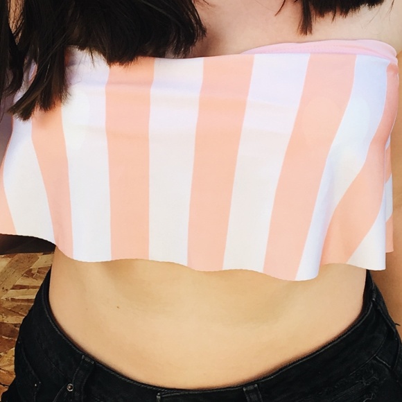 RARE! WILDFOX BIKINI TOP !! - Picture 3 of 7